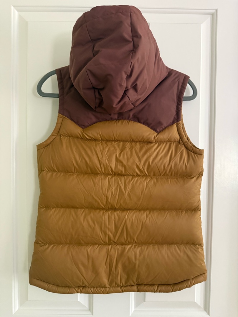 *NWT Patagonia Women's Bivy Hooded Vest Size SM. - Picture 5 of 6